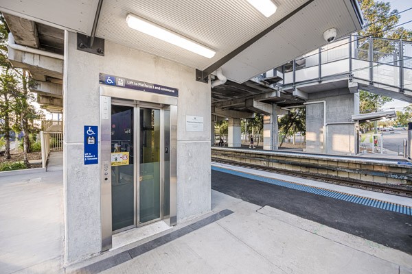 Kingswood Station upgrade lift to platform 1 and concourse
